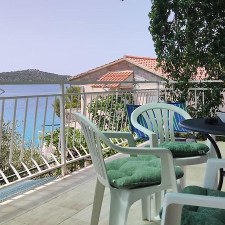 Rogoznica Seafront Apartment - Kalebova Luka Exterior photo